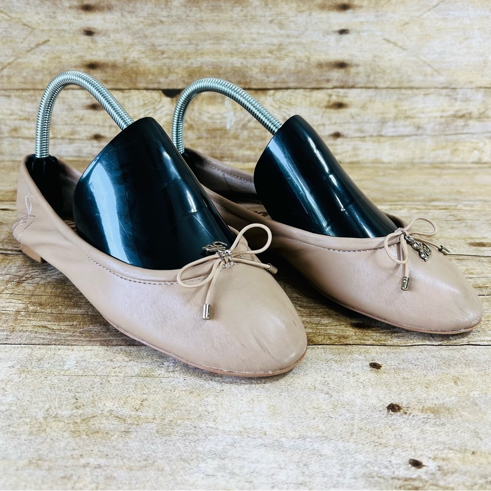 Sam Edelman Felicia Ballet Flats Beige Leather Bow Charm Shoes Womens 6M - Picture 2 of 16
